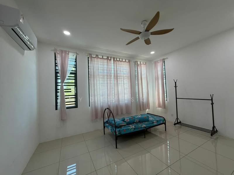 Semi-Detached House for Rent in Hijauan Hills (Simpang Ampat) - Jayden Soon - Bedroom - PropertyGuru.com.my