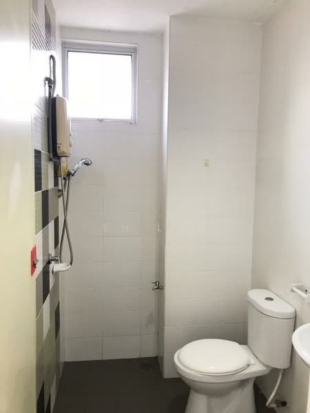 The Pulse Condominium untuk Untuk Dijual - RM 350,000, Mac 2026 - Bathroom - PropertyGuru.com.my