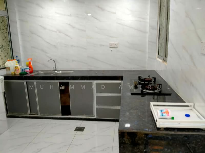 Pangsapuri Seri Mawar untuk Untuk Disewa - RM 998 /bulan, Mac 2026 - Kitchen - PropertyGuru.com.my