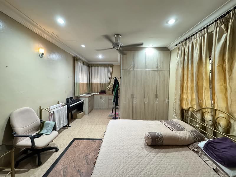 Bungalow for Sale in Seksyen 2 (Shah Alam) - Zarema Kulbuzheva - Bedroom - PropertyGuru.com.my