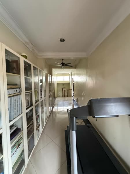 Bungalow for Sale in Seksyen 2 (Shah Alam) - Zarema Kulbuzheva - Corridor - PropertyGuru.com.my
