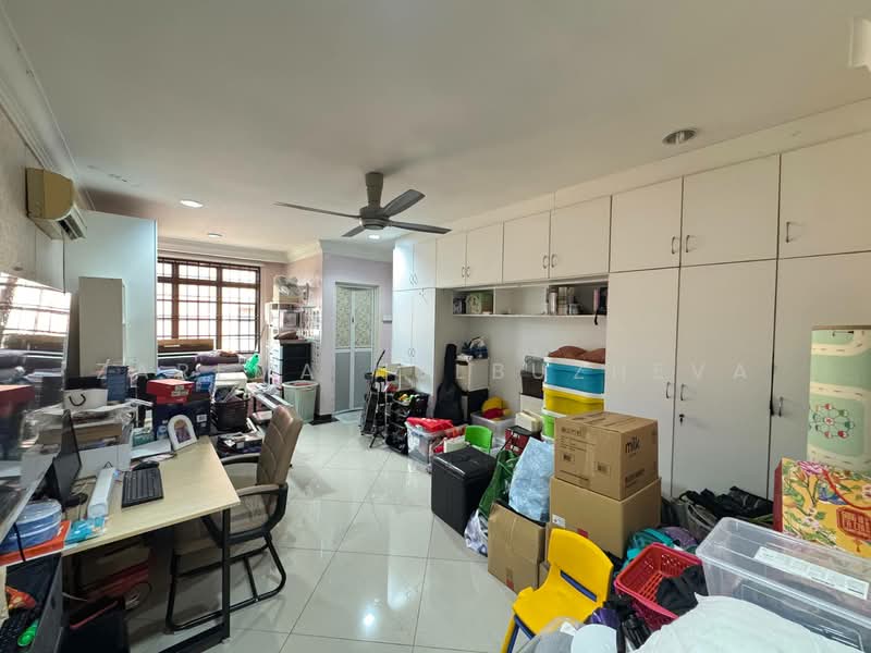 Bungalow for Sale in Seksyen 2 (Shah Alam) - Zarema Kulbuzheva - Study - PropertyGuru.com.my