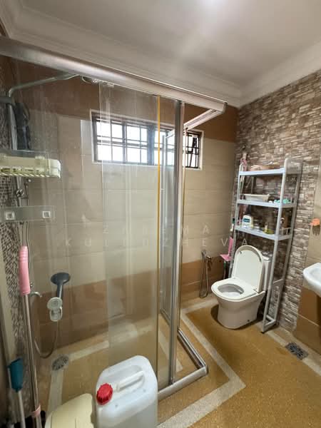 Bungalow for Sale in Seksyen 2 (Shah Alam) - Zarema Kulbuzheva - Bathroom - PropertyGuru.com.my
