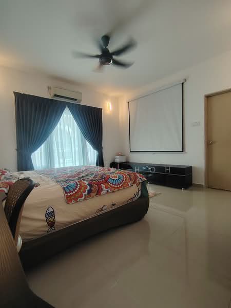 2.5-storey Terraced House for Sale in Taman Bukit Serdang (Seri Kembangan) - Terry Hoh - Bedroom - PropertyGuru.com.my