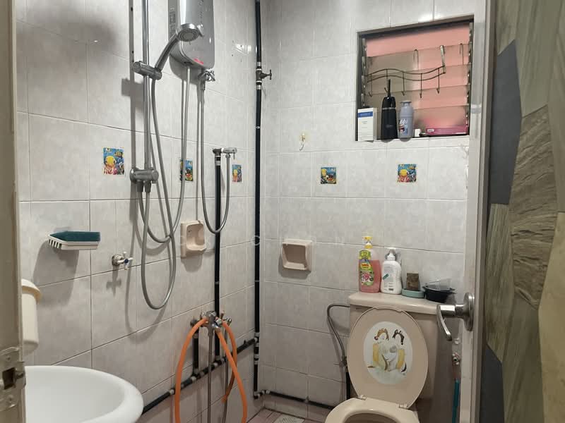 Condominium for Sale at Putra Indah Condominium - CK Chong - Bathroom - PropertyGuru.com.my