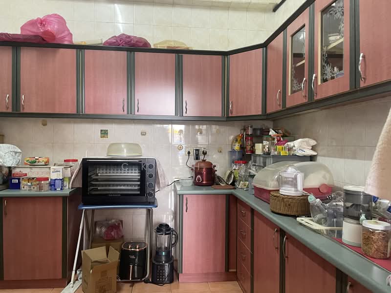Condominium for Sale at Putra Indah Condominium - CK Chong - Kitchen - PropertyGuru.com.my