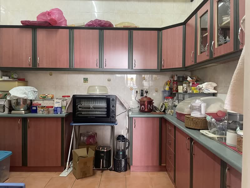 Condominium for Sale at Putra Indah Condominium - CK Chong - Kitchen - PropertyGuru.com.my