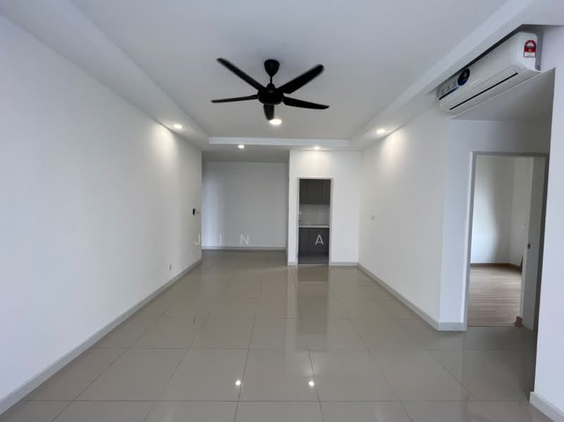 Tuan Residency untuk Untuk Disewa - RM 2,000 /bulan, Mac 2026 - Living Room - PropertyGuru.com.my
