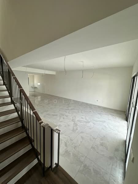 3-storey Terraced House for Sale in Taman Bukit Serdang (Seri Kembangan) - Nicholas Lew - Interior - PropertyGuru.com.my