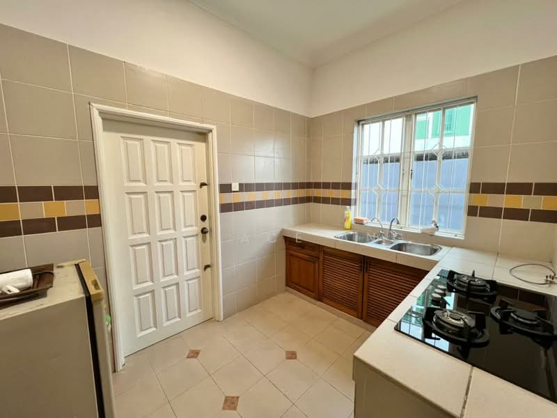 Bungalow for Sale in Johor Bahru (Johor) - Wallace Ang - Kitchen - PropertyGuru.com.my
