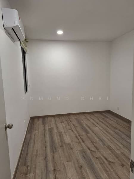 For Rent - Ixora Court