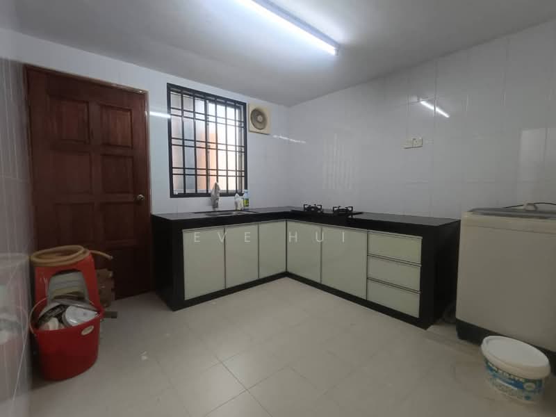 2-storey Terraced House for Sale in Kampung Plentong (Masai) - Eve Hui - Kitchen - PropertyGuru.com.my