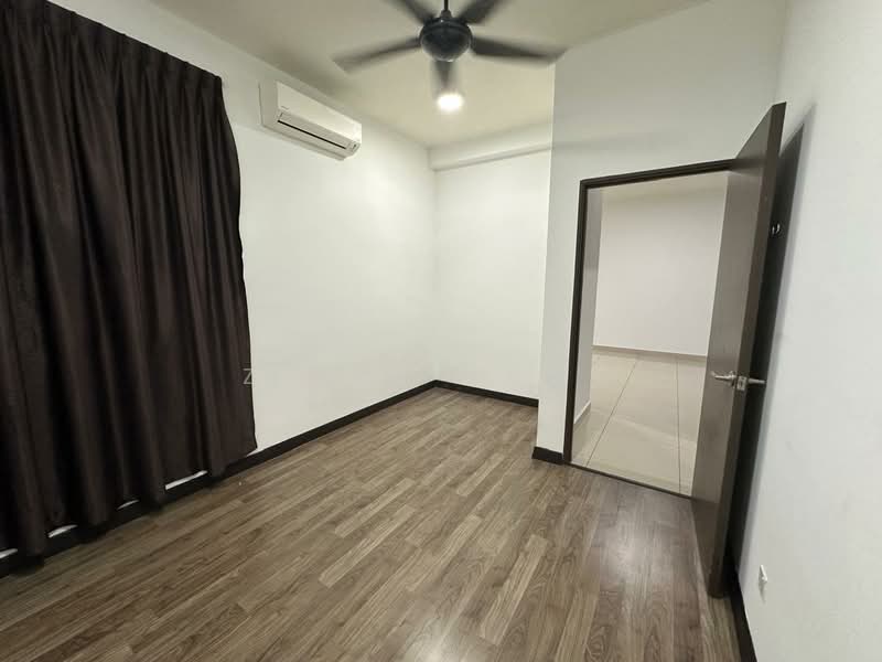 Service Residence @ Landmark Residence 2 untuk Untuk Disewa - RM 1,400 /bulan, Mac 2026 - Bedroom - PropertyGuru.com.my