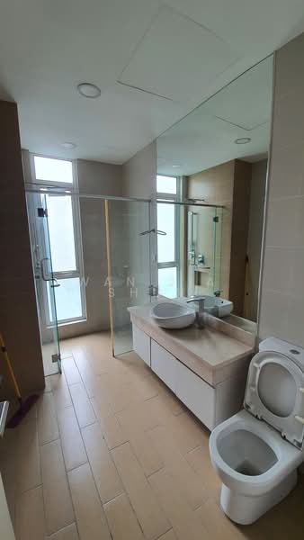Camellia Serviced Suites untuk Untuk Disewa - RM 4,499 /bulan, Mac 2026 - Bathroom - PropertyGuru.com.my