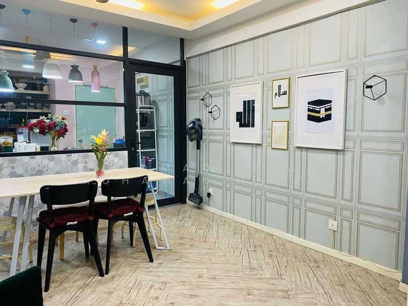 Suri Puteri untuk Untuk Disewa - RM 2,200 /bulan, Mac 2026 - Dining Area - PropertyGuru.com.my