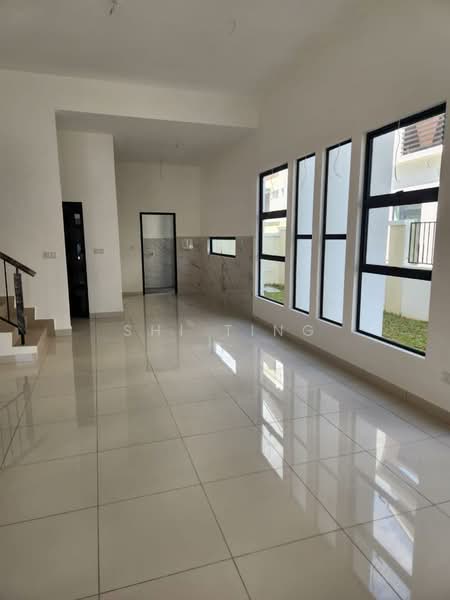 Impian Emas untuk Untuk Dijual - RM 1,180,000, Mac 2026 - Living Room - PropertyGuru.com.my