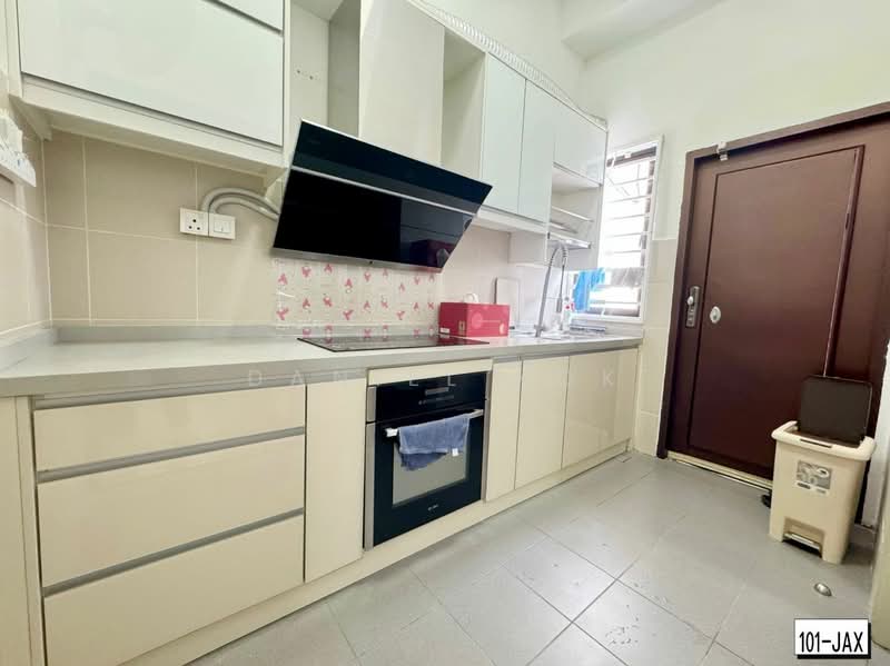 2-storey Terraced House for Sale in Bandar Bukit Raja (Klang) - Daniel Kok - Kitchen - PropertyGuru.com.my
