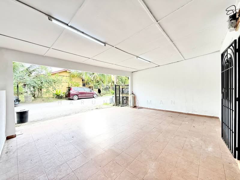 1-storey Terraced House for Sale in Taman Sri Nanding (Hulu Langat) - Harun Osman - Exterior - PropertyGuru.com.my