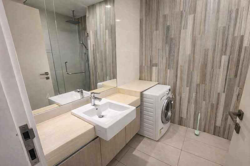 Service Residence for Sale at M City - Amirul Ashraff - Bathroom - PropertyGuru.com.my