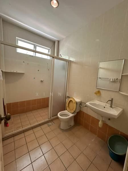 Semi-Detached House for Sale in Taman Sungai Ara (Sungai Ara) - Xinnee . - Bathroom - PropertyGuru.com.my