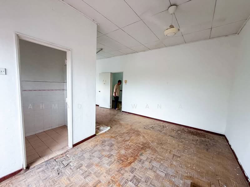 Taman Pinggiran Senawang untuk Untuk Dijual - RM 330,000, Mac 2026 - Interior - PropertyGuru.com.my