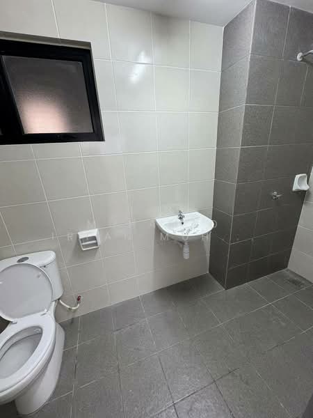 Condominium for Rent at Cassia Residence @ Laman View - Muhamad Irfan Muhamad Hafiz - Bathroom - PropertyGuru.com.my