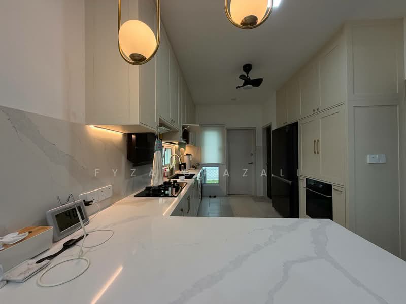 Serenia Arina 2 untuk Untuk Dijual - RM 1,200,000, Mac 2026 - Kitchen - PropertyGuru.com.my