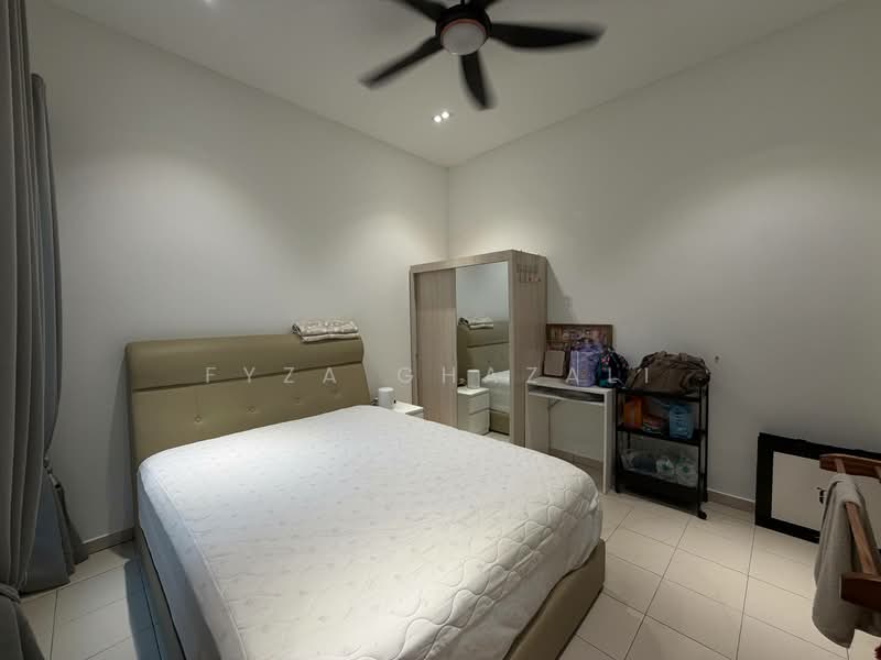 Serenia Arina 2 untuk Untuk Dijual - RM 1,200,000, Mac 2026 - Bedroom - PropertyGuru.com.my