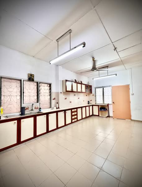 Rumah Berkembar untuk Dijual di Fettes Park (Tanjung Tokong) - Pei Hong - Kitchen - PropertyGuru.com.my