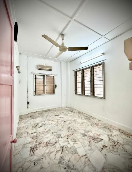 Rumah Berkembar untuk Dijual di Fettes Park (Tanjung Tokong) - Pei Hong - Interior - PropertyGuru.com.my