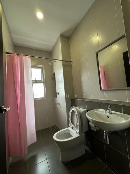 Bandar Serenia untuk Untuk Dijual - RM 1,100,000, Mac 2026 - Bathroom - PropertyGuru.com.my