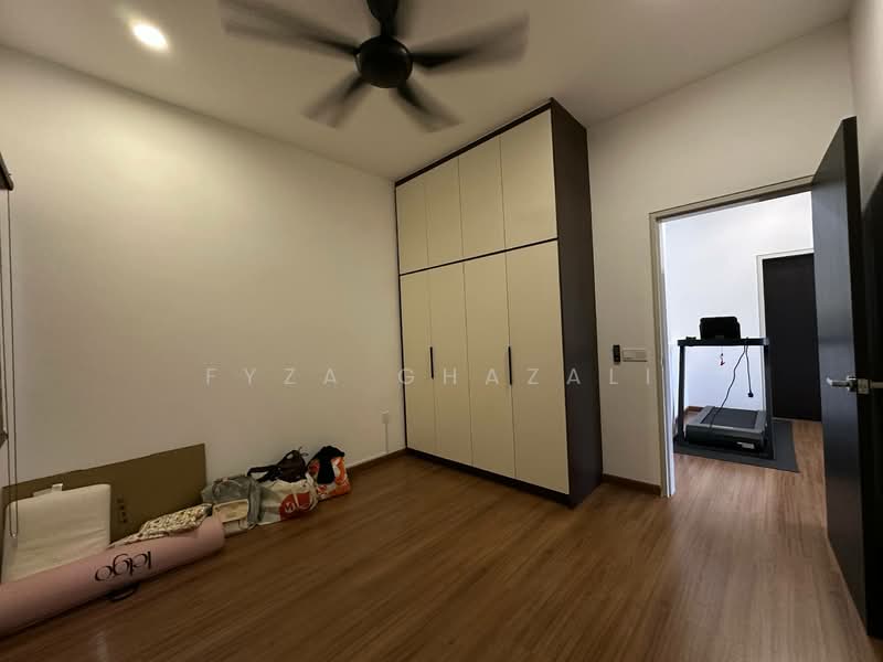 Bandar Serenia untuk Untuk Dijual - RM 1,100,000, Mac 2026 - Bedroom - PropertyGuru.com.my