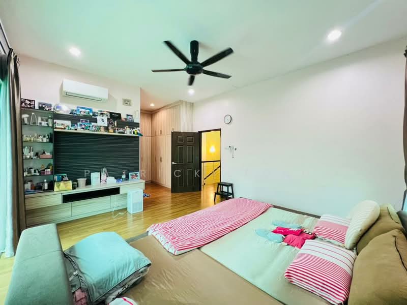 Anggun 2 Residence untuk Untuk Dijual - RM 1,150,000, Mac 2026 - Bedroom - PropertyGuru.com.my