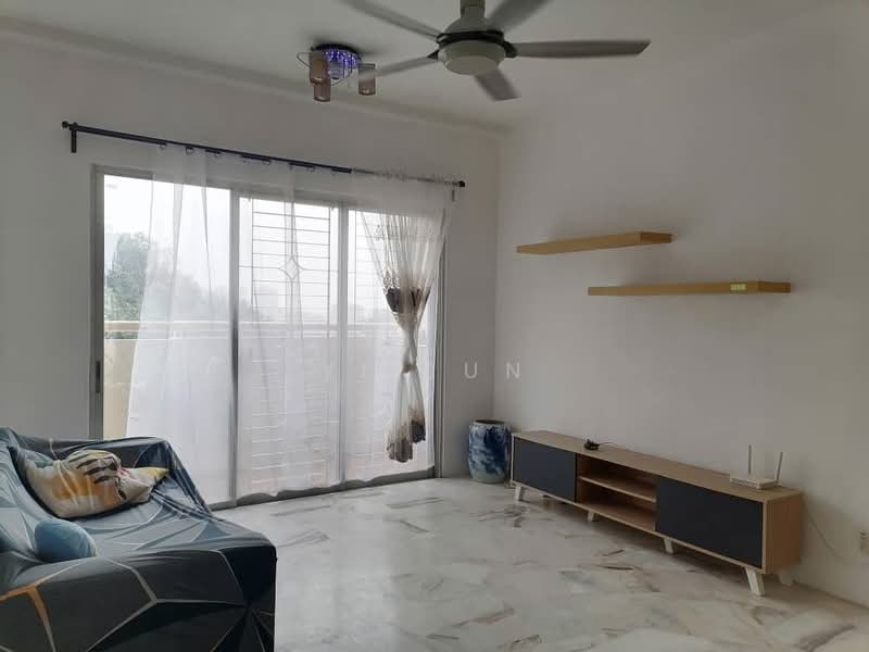 Pangsapuri Saraka untuk Untuk Dijual - RM 288,000, Mac 2026 - Living Room - PropertyGuru.com.my