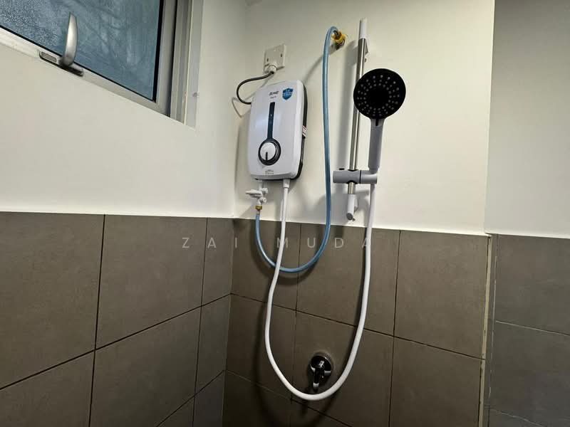 Tangerine Suites untuk Untuk Disewa - RM 1,600 /bulan, Mac 2026 - Bathroom - PropertyGuru.com.my