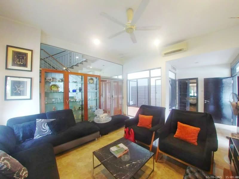Semi-Detached House for Sale in Mont Kiara (Kuala Lumpur) - Fyza Ghazali - Living Room - PropertyGuru.com.my