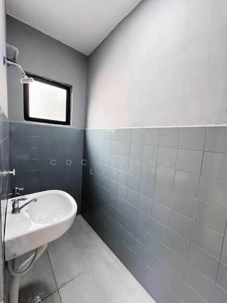 Taman Mount Austin untuk Untuk Dijual - RM 698,000, Mac 2026 - Bathroom - PropertyGuru.com.my