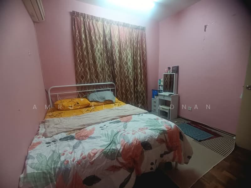Apartment for Rent at Pangsapuri Sri Baiduri - Amru Alhaz Adnan - Bedroom - PropertyGuru.com.my