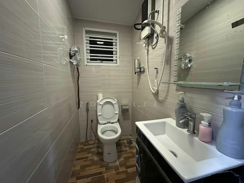 2-storey Terraced House for Sale in Skudai (Johor) - Zoey Lee - Bathroom - PropertyGuru.com.my