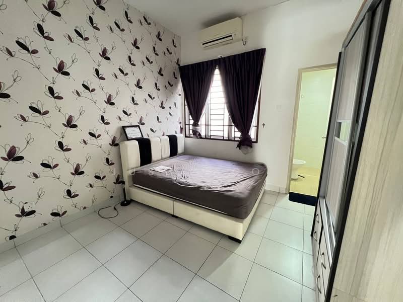 Cluster House for Sale in Johor Bahru (Johor) - Justin Soo - Bedroom - PropertyGuru.com.my