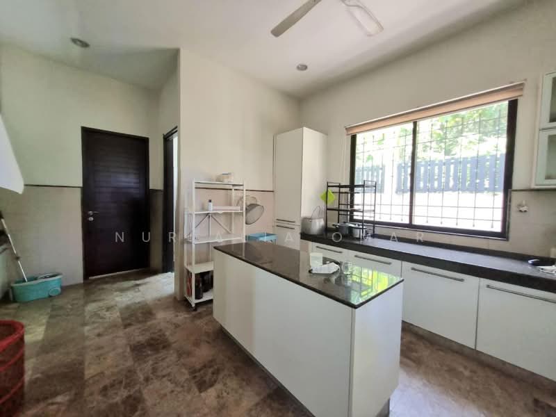Bungalow for Sale in Kayangan Heights (Shah Alam) - Nur Alia Omar - Kitchen - PropertyGuru.com.my