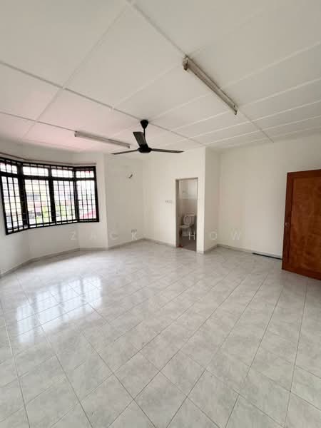 2-storey Terraced House for Sale in Permas Jaya (Johor) - Zack Chow - Living Room - PropertyGuru.com.my