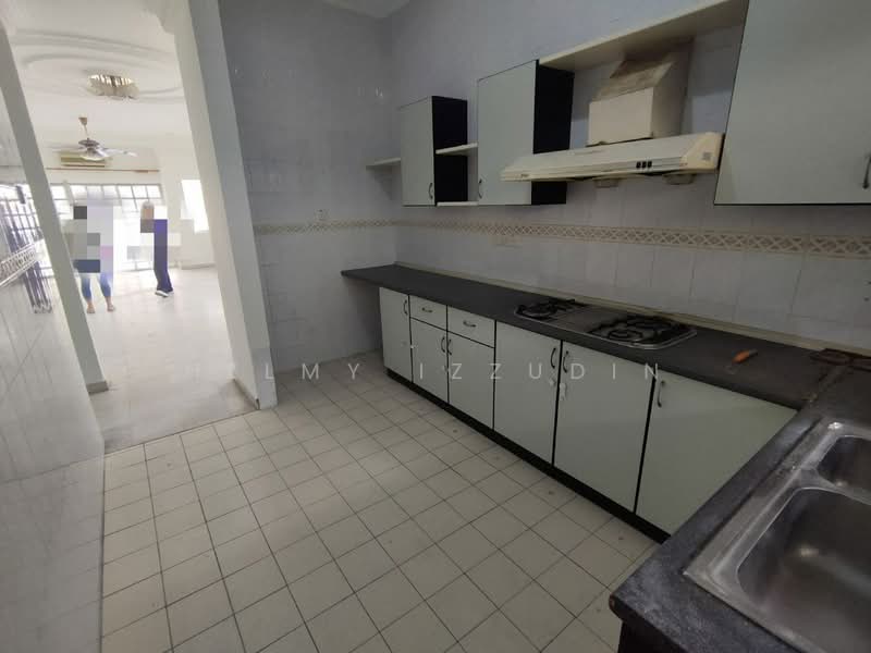 2-storey Terraced House for Sale in BANDAR PUCHONG JAYA (Puchong) - HELMY IZZUDIN - Kitchen - PropertyGuru.com.my