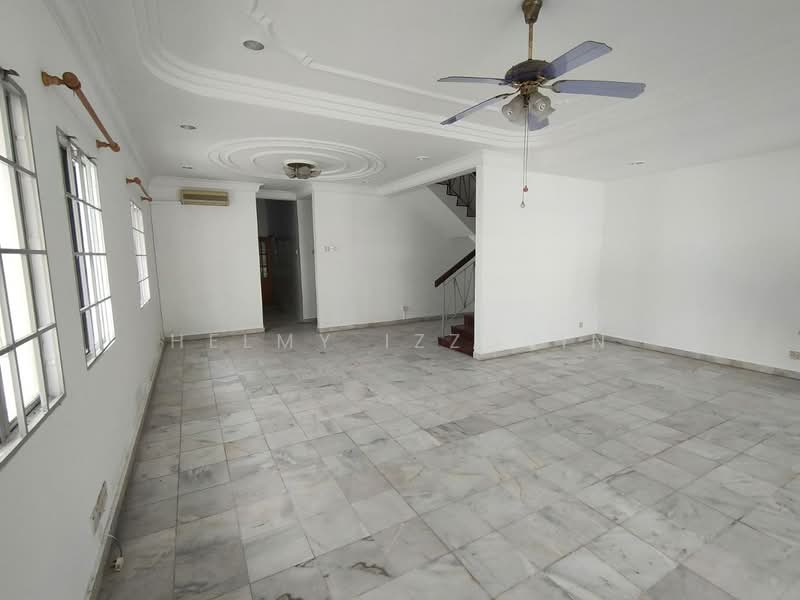2-storey Terraced House for Sale in BANDAR PUCHONG JAYA (Puchong) - HELMY IZZUDIN - Living Room - PropertyGuru.com.my
