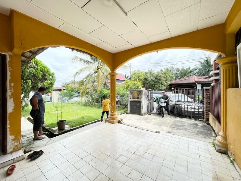 Semi-Detached House for Sale in Klang (Selangor) - Nur Alia Omar - Exterior - PropertyGuru.com.my