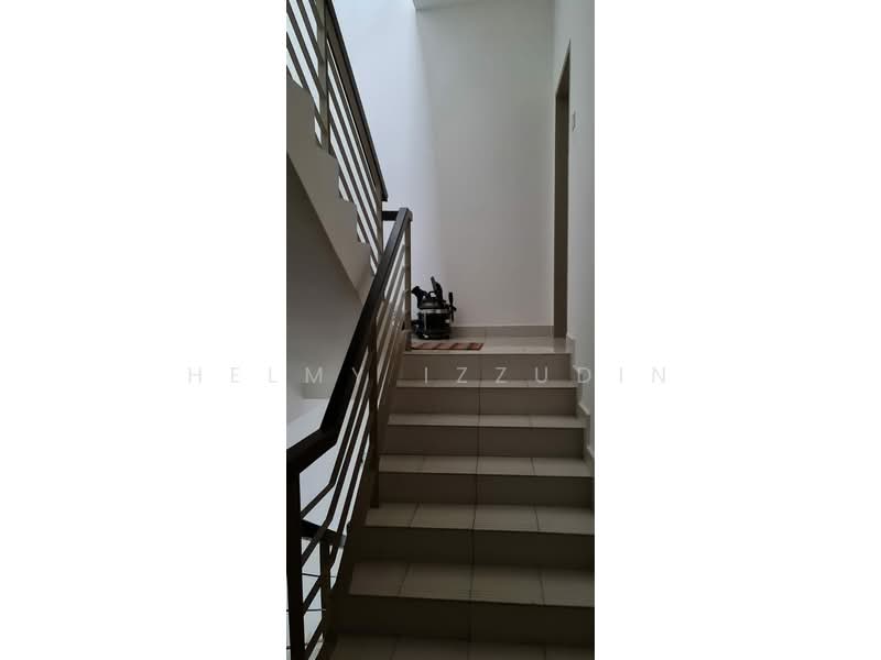2.5-storey Terraced House for Sale in Puchong (Selangor) - HELMY IZZUDIN - PropertyGuru.com.my