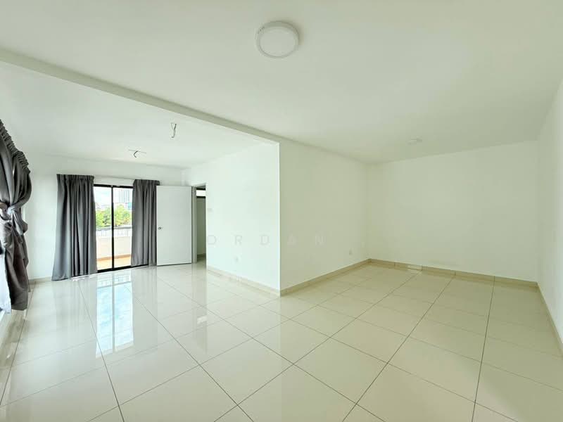 Cluster House for Sale in Skudai (Johor) - Jordan . - Living Room - PropertyGuru.com.my