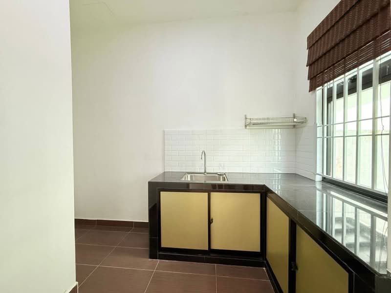 Cluster House for Sale in Skudai (Johor) - Jordan . - Kitchen - PropertyGuru.com.my