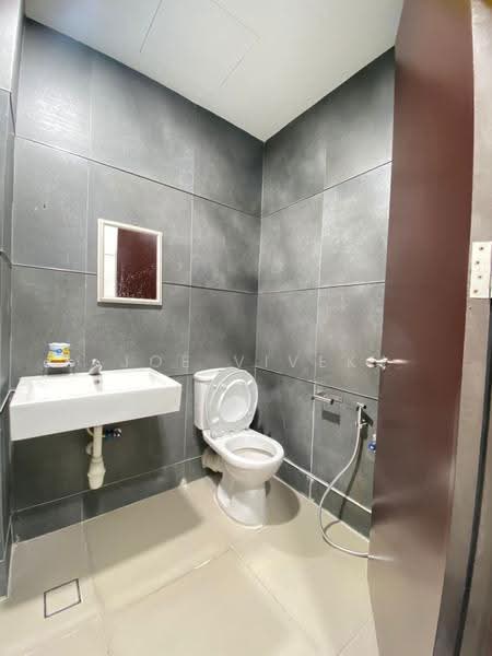 Office for Sale in Bangsar Utama (Bangsar) - Joe Vivek - Bathroom - PropertyGuru.com.my