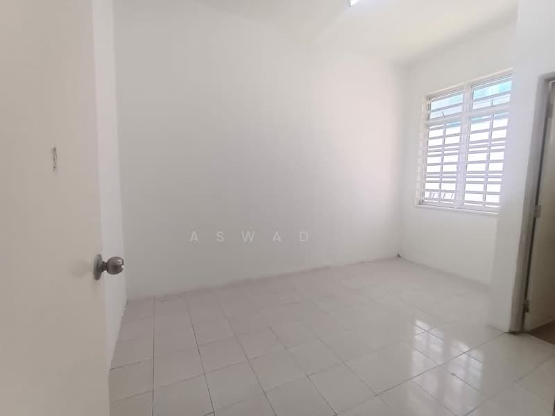 Taman Teluk Kumbar Heights, Teluk Kumbar, Penang untuk Untuk Dijual - RM 810,000, Mac 2026 - Bedroom - PropertyGuru.com.my